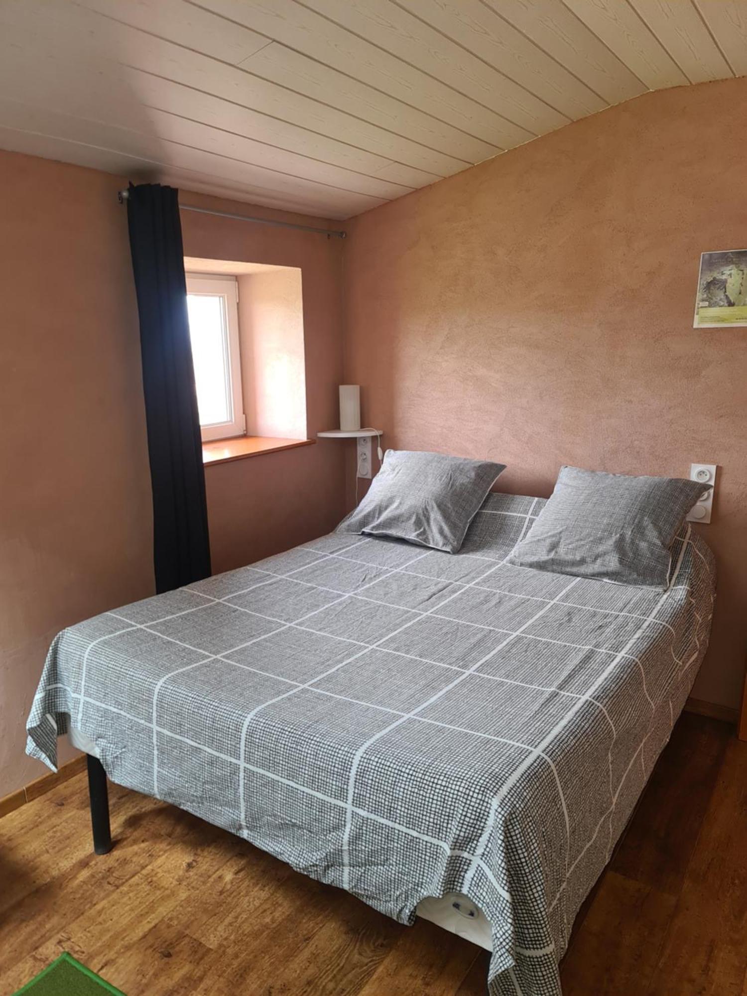 Gite Chez Tiane Saint-Flour-L'Etang Zewnętrze zdjęcie